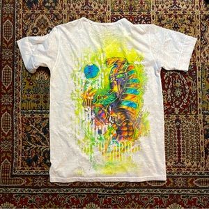 🌈 Cool snake shirt